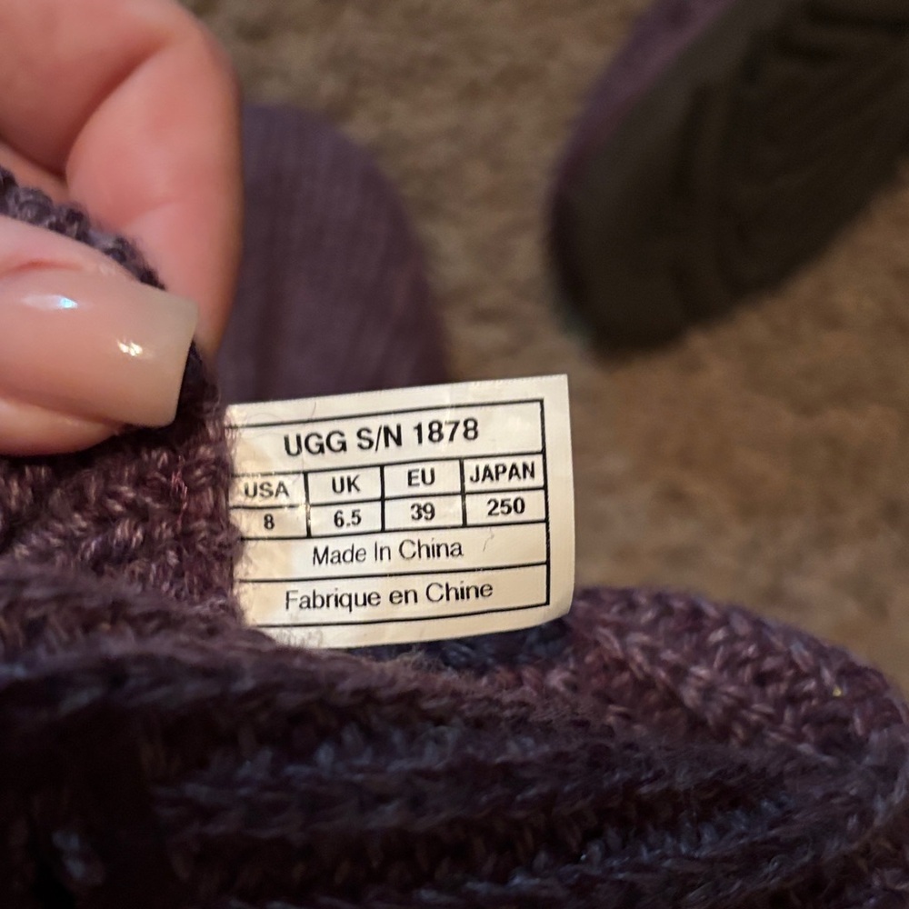 UGG Plum Knit Footwear - Picture 4 of 5